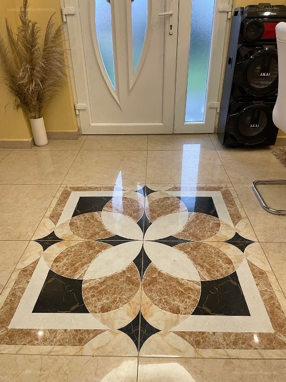 Bababarát vonalak egy 90 nm-es, elegáns szolnoki otthonban!