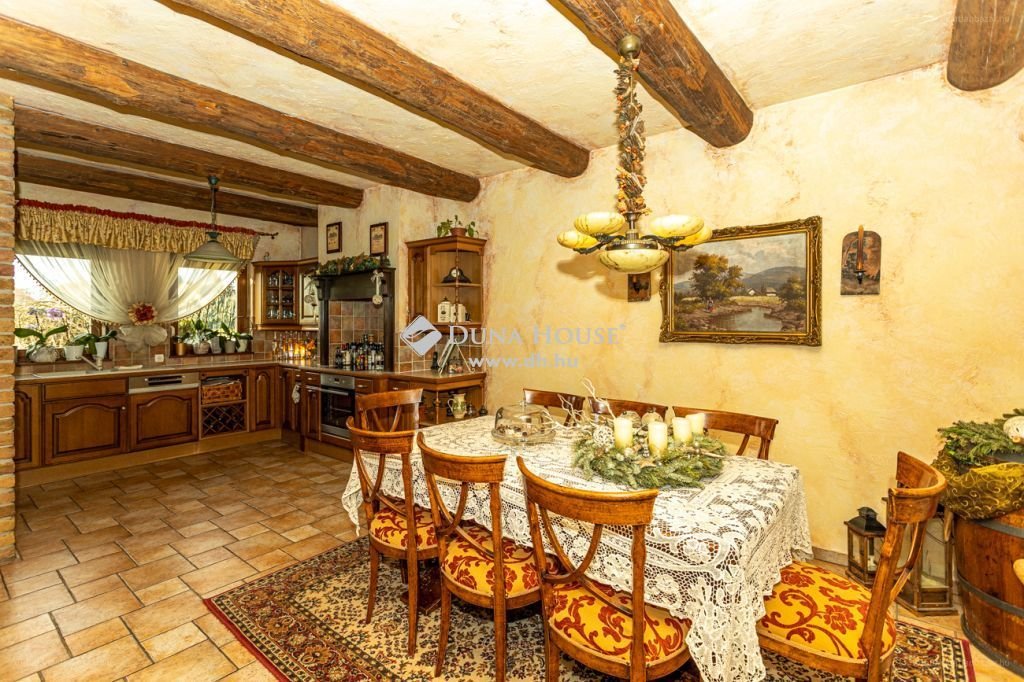 Barna álom Bonyhádon: íme Tolna legexkluzívabb otthona!